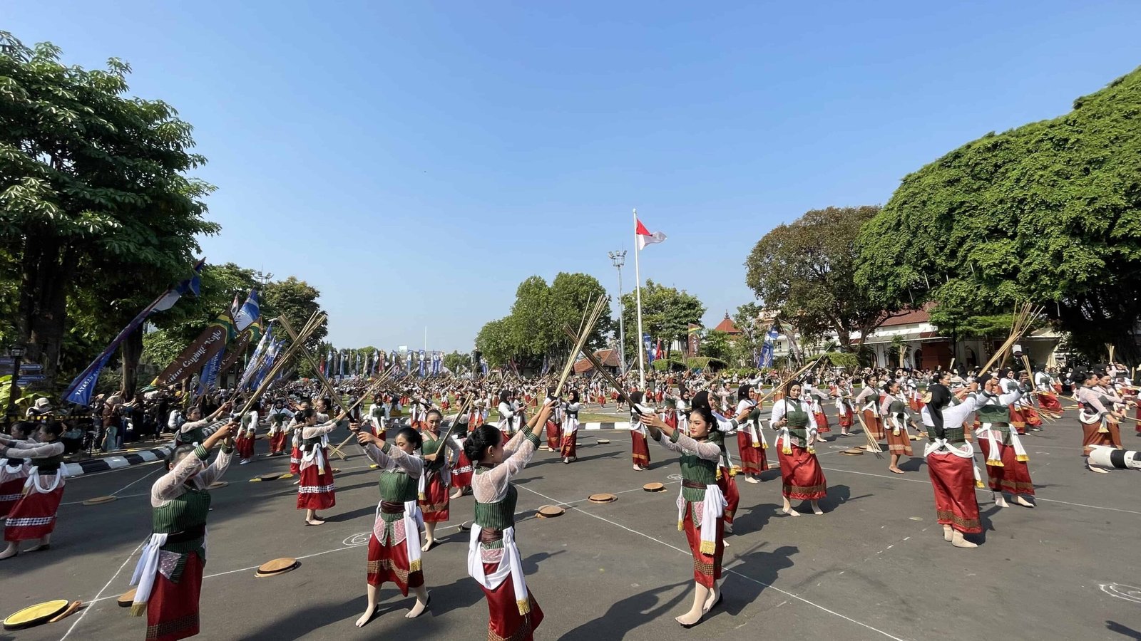 Pagelaran budaya Kudus dalam rangka HUT ke-477